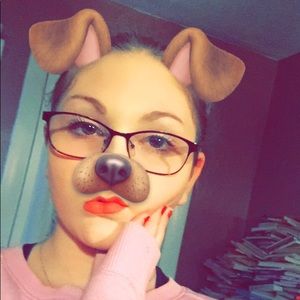 Meet your Posher, Gabriella